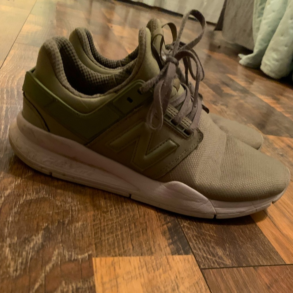 Women’s Nee Balance 24/7 shoe